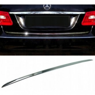 Mercedes E klasa W212 09 - CHROME Rear Strip Trunk Tuning...