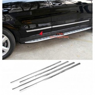 Nissan Tiida - Chrome side door trim